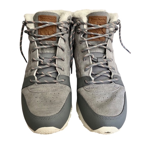 Reebok Women’s Classic Leather Arctic Leather Boots - Picture 2 of 8